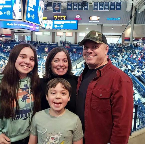 Meet your Posher, Felicity - Picture 1 of 1